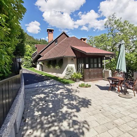 Apartmaji Mak Есенице Экстерьер фото