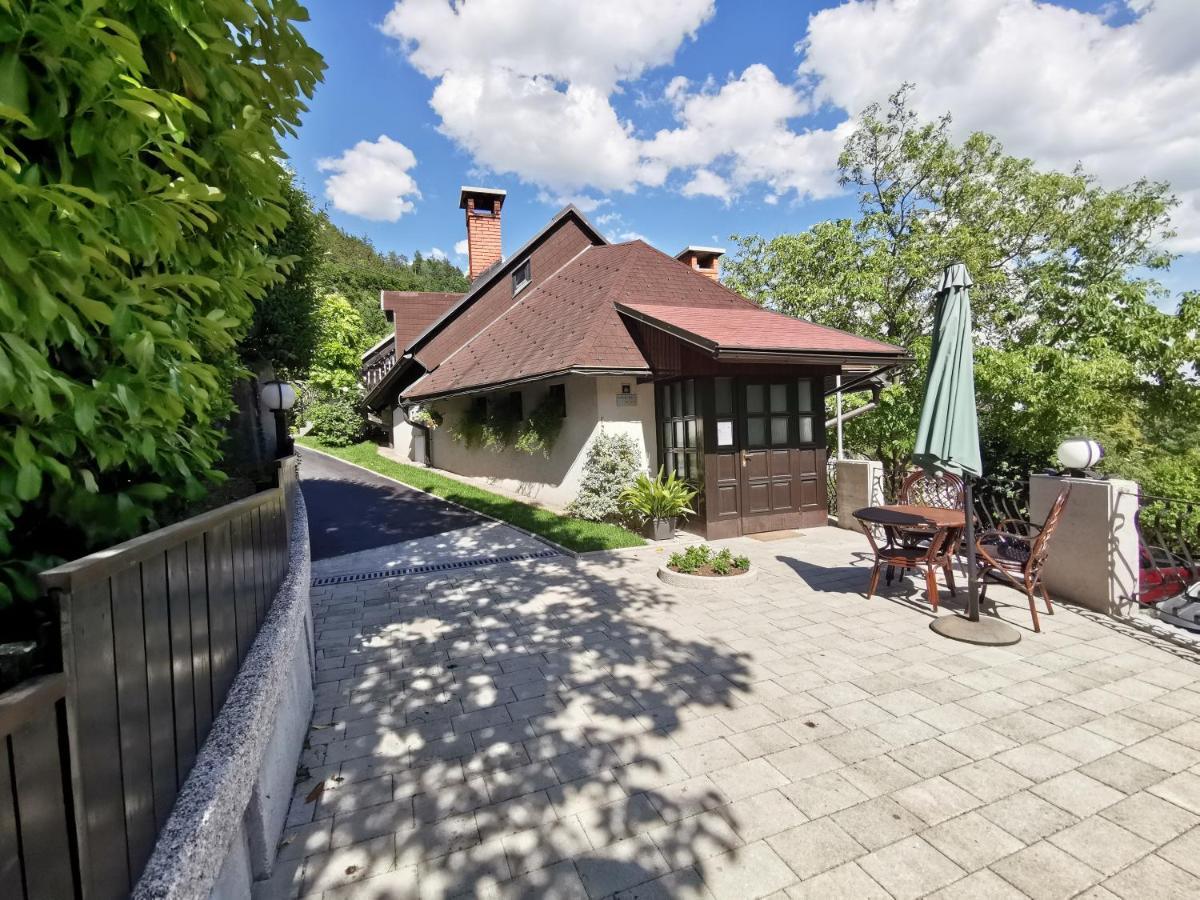 Apartmaji Mak Есенице Экстерьер фото